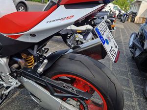 APRILIA TUONO V4 1100 FACTORY