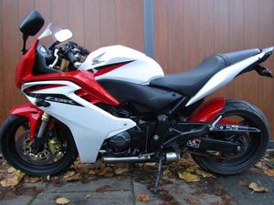 HONDA CBR 600 F * GREAT BIKES * VERY RELIABLE *YEARS MOT * BARGAIN *