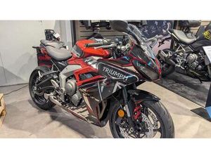 TRIUMPH DAYTONA 660 INKL. 660€ ABZUG