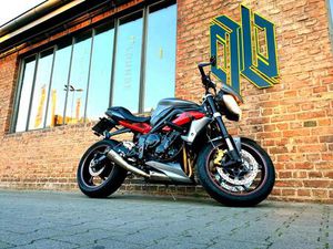 TRIUMPH STREET TRIPLE R 675 ABS TOP ZUSTAND SCHALTAUTOMAT