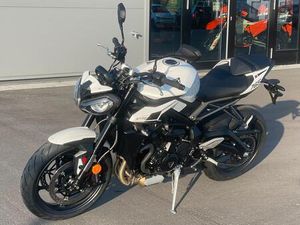 TRIUMPH STREET TRIPLE R