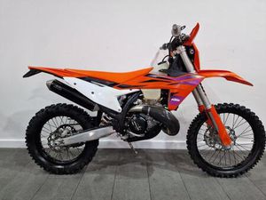 2024 KTM 250EXC, ONLY 63.8 HOURS, GREEN LANE USE, HEATED GRIPS, MOUSSES