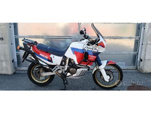 AFRICA TWIN 750 RD04