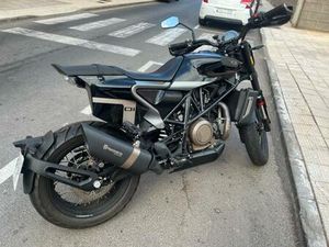 HUSQVARNA - SVARTPILEN 701