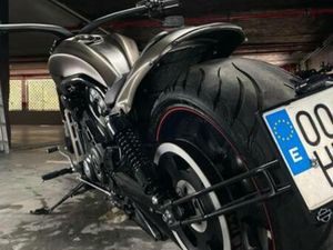 HARLEY DAVIDSON - NIGHT ROD SPECIAL