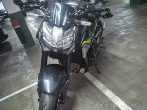 KAWASAKI - Z900