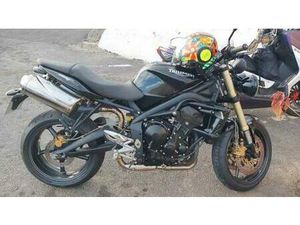 TRIUMPH - STREET TRIPLE 675