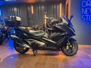 KYMCO - AK 550