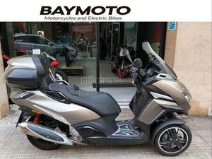 PEUGEOT - METROPOLIS 400