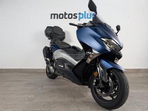 YAMAHA - TMAX