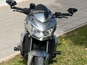 KAWASAKI - Z750