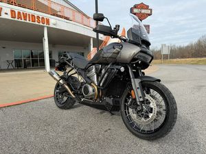 2023 HARLEY-DAVIDSON® PAN AMERICA™ 1250 SPECIAL GRAY HAZE W/LACED WHEELS