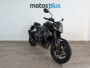 SUZUKI - GSX-S 750