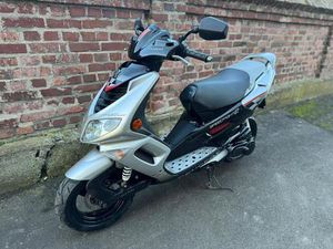 PEUGEOT SPEEDFIGHT 2 – SILVER SPORT EDITION LC 50 CCM
