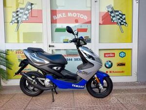 YAMAHA AEROX 50