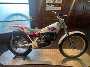 1987 YAMAHA TY250 PINKY MONO TRIALS BIKE