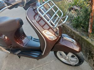 VESPA 125 LX IE TOURING RARA E STUPENDA