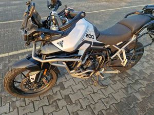 TRIUMPH TIGER 900 WERSJA SALON POLSKA NISKI PRZEBIEG OKAZJA WARSZAWA URSUS