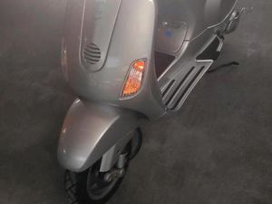 VESPA LX 125