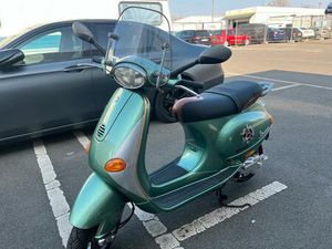 VESPA 125 ET4.