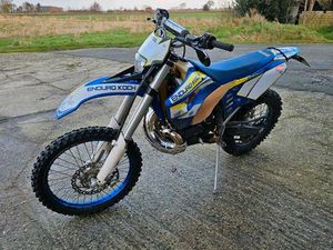 HUSABERG TE 300 NO KTM EXC 300 250 200