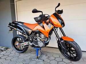 TOP KTM DUKE 2 II 640 KEIHIN FCR41 VERGASER AKRAPOVIC AUSPUFF LC4