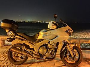 YAMAHA TDM 900 (RN08) - ANO 2004 CARCAVELOS E PAREDE