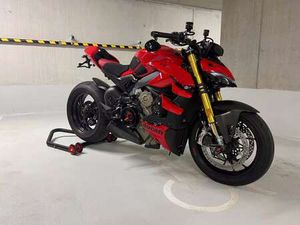 DUCATI STREETFIGHTER