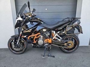 KTM 990 SUPERMOTO