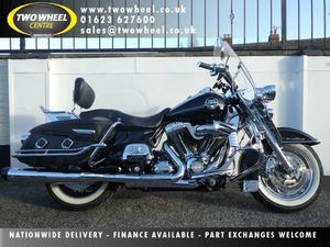 HARLEY-DAVIDSON TOURING FLHRC ROAD KING CLASSIC 1584