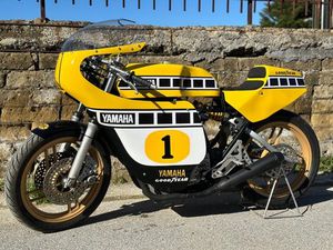 YAMAHA - XS - KENNY ROBERTS REPLICA - 400 CC - 1982