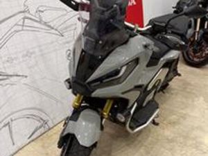 HONDA X-ADV 750