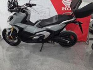 HONDA X-ADV 750