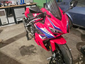 CBR650R
