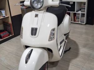 VESPA GTS 300 CC