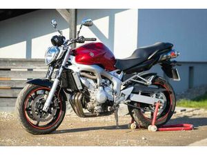 YAMAHA FZ6N FAZER BLUSZCZÓW