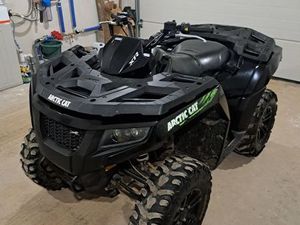 ARCTIC CAT 700 EFI WTRYSK 4X4 WSPOMAGANIE LED OTWOCK