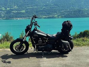 HARLEY DAVIDSON STREET BOB 2013