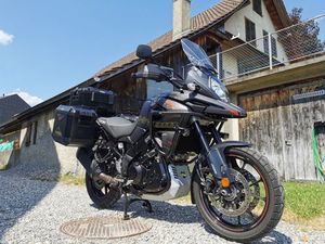 SUZUKI V-STROM DL1000A BLACK EDITION