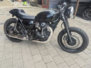 KAWASAKI W800 CAFERACER CAFE RACER CUSTOM UMBAU