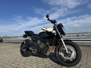 YAMAHA XJ6 NA ABS MIT VIEL EXTRAS.