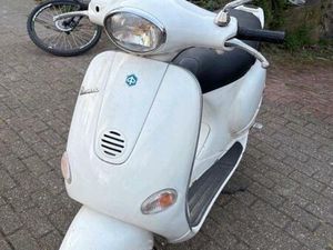 VESPA ET2 C16