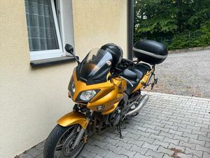 HONDA CBF 1000 SC58 GELB MIT TOPCASE UND ZUBEHÖR