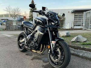 YAMAHA MT09
