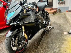 SUZUKI GSX R 600 K5 SUPERSPORTLER DROSSEL VORHANDEN 48 PS