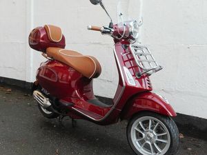 VESPA PRIMAVERA 125 S