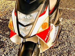 TGB BULL&T RACING MOTORROLLER( AUCH ALS MOFAROLLER ZU FAHREN)