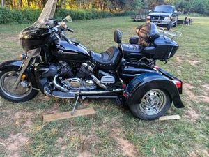 2003 YAHAMA VENTURE TOURING BIKE WITH TRIKE KIT