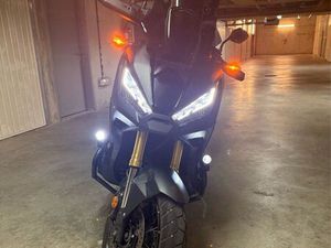 HONDA X-ADV 750 NOIR MAT FULL