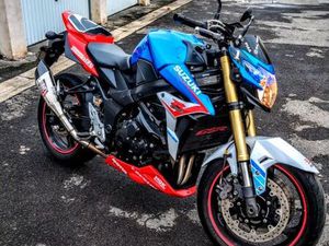 SUZUKI GSR 750 SERT ÉDITION